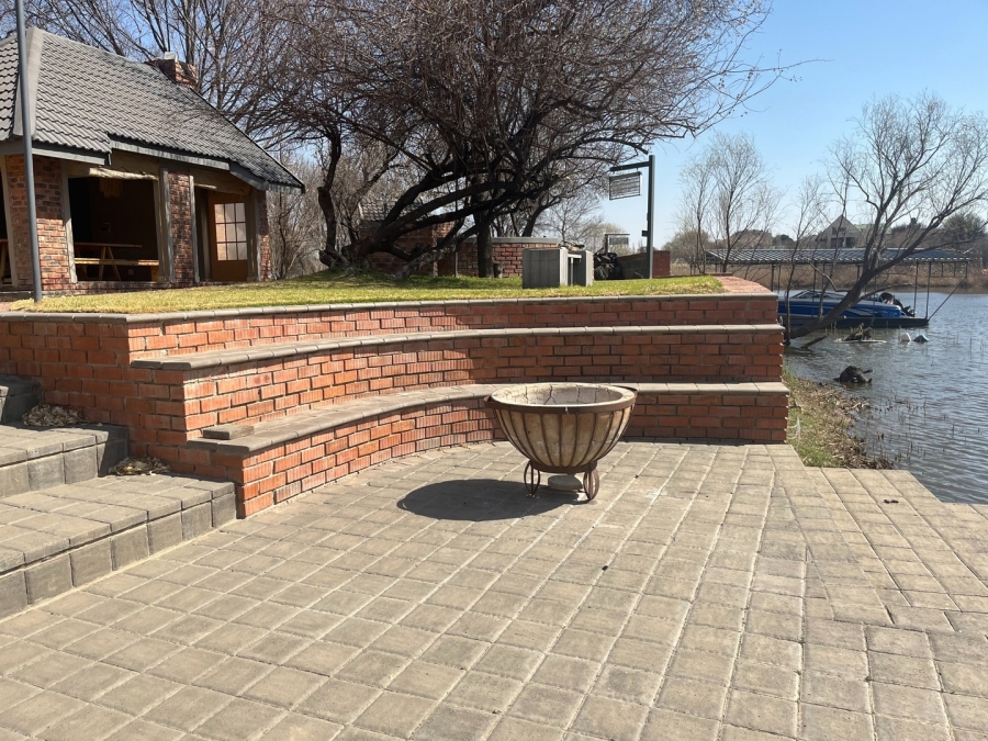 4 Bedroom Property for Sale in Maselspoort Free State